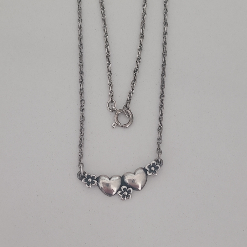 James Avery Vintage Hearts and Flowers Sterling Silver Necklace 16"
